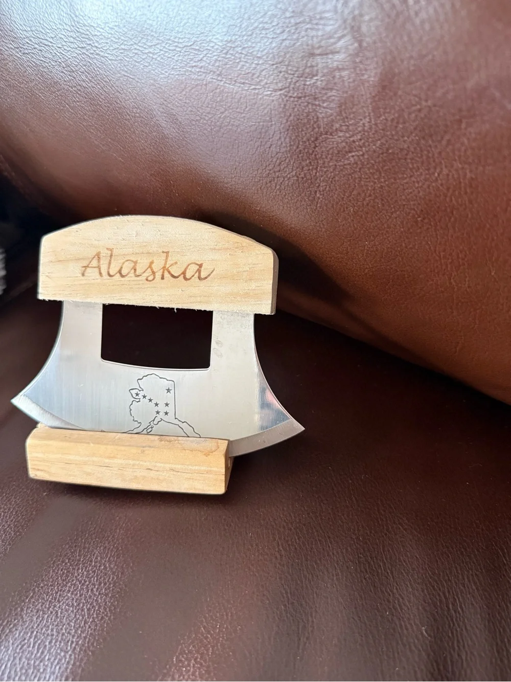 Alaskan Ulu Knife Alaska Map Etched Blade Wood Handle & Stand